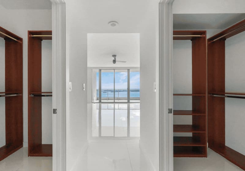 Walk-in closet