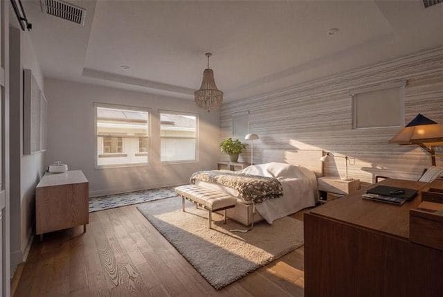 Primary suite