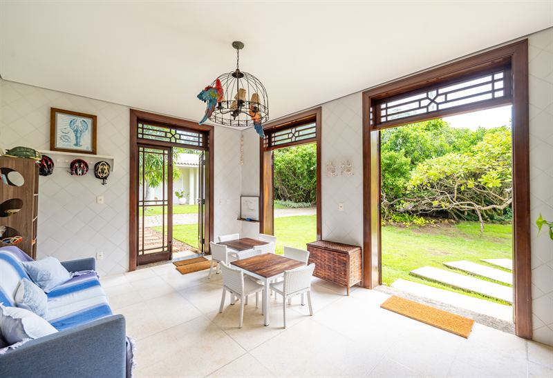 Sala de jantar para 14 pessoas